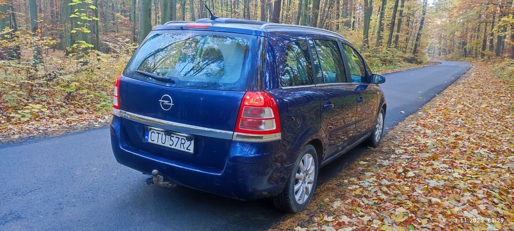 Opel Zafira B 1.8 gaz radio android kamera cofania 7 osobowa półskóry