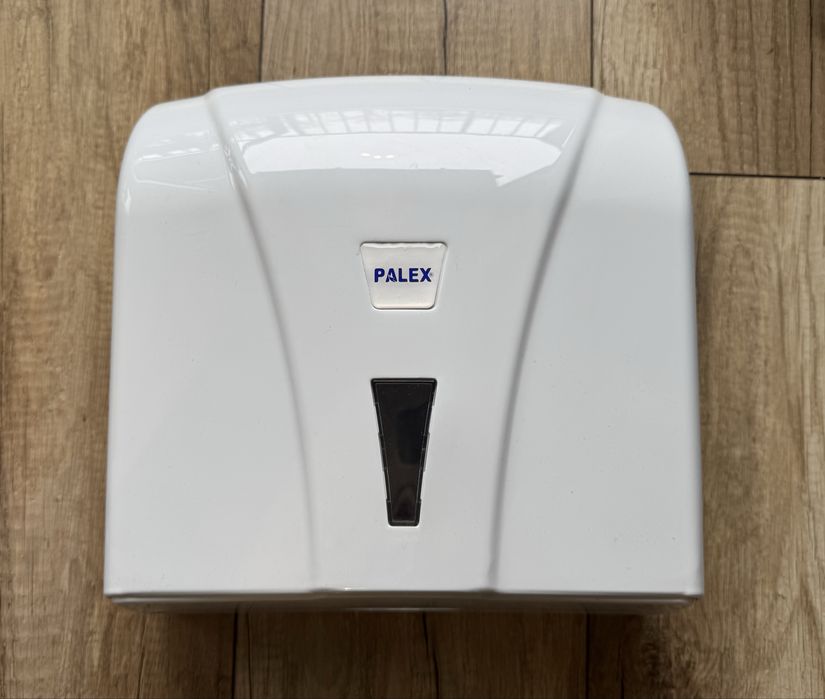 Podajnik na ręcznik papierowy