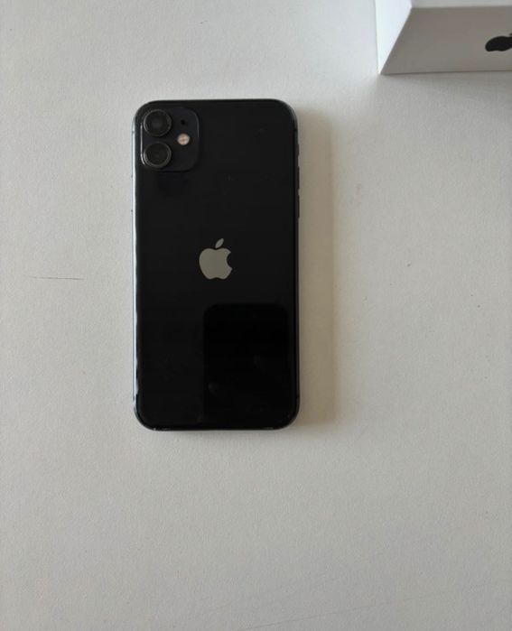 iPhone 11 preto 64GB