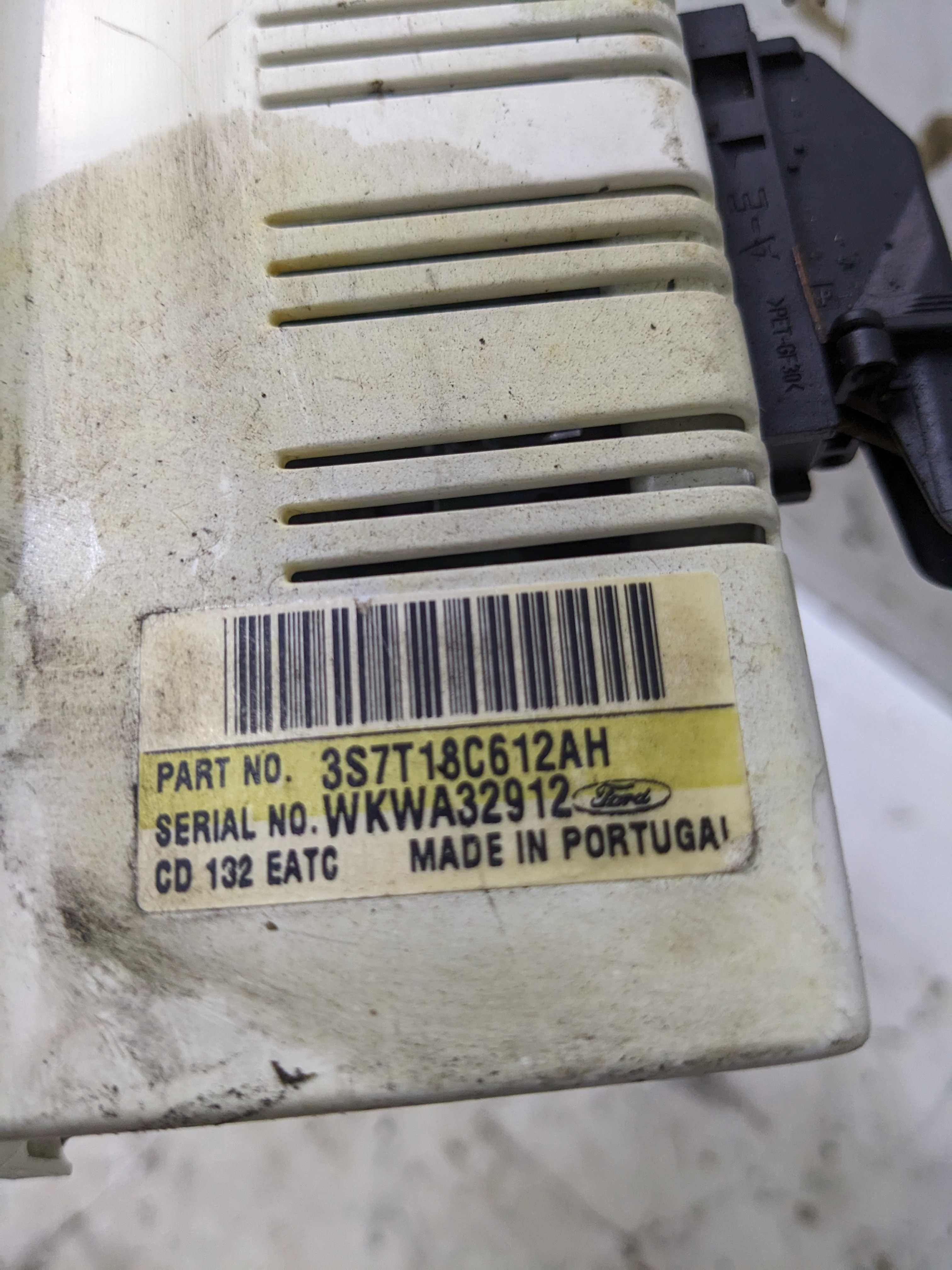 Ford Mondeo MK3 LIFT Panel Nawiewu