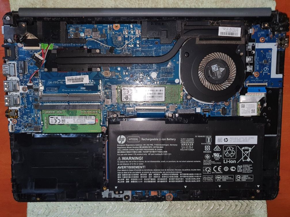 Ноутбук HP 14" Ryzen 3 2200U, 8gb DDR4, Vega 3, SSD для розваг, навчан