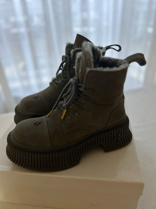 Зимове взуття чоботи