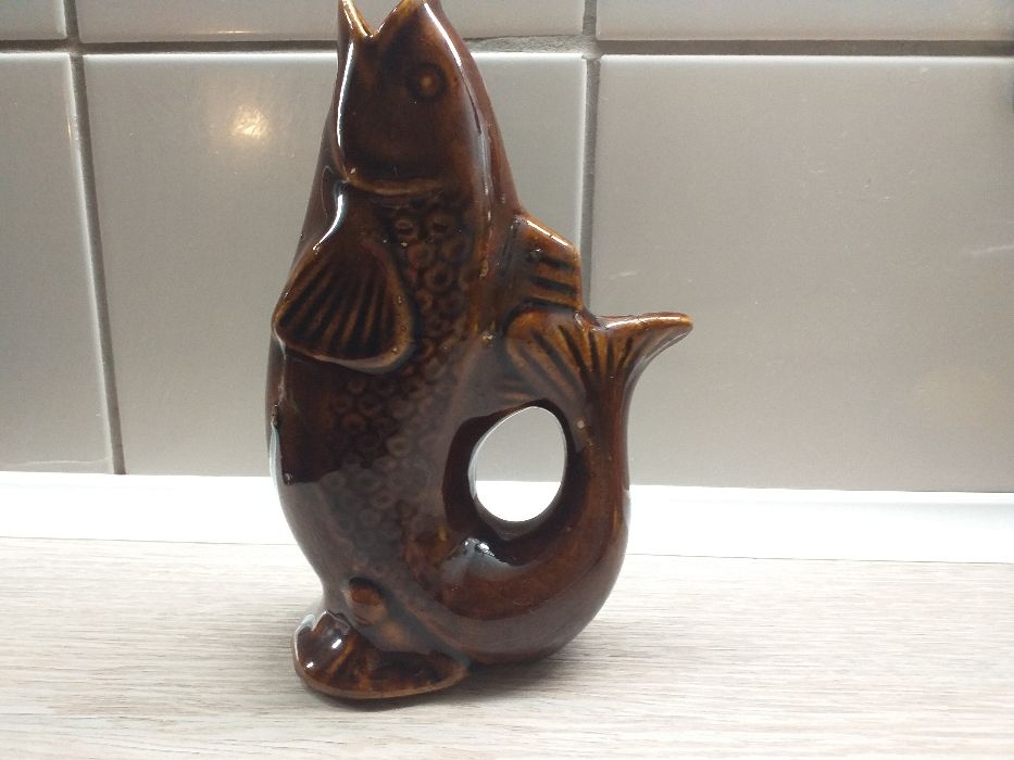 Ceramiczna karafka ryba PRL