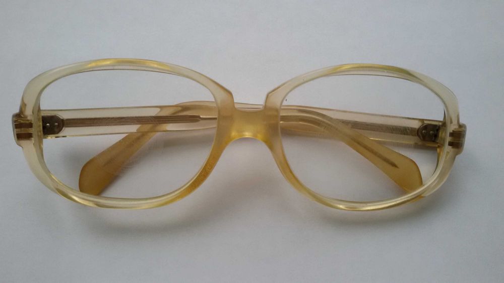 Оправы для очков женские