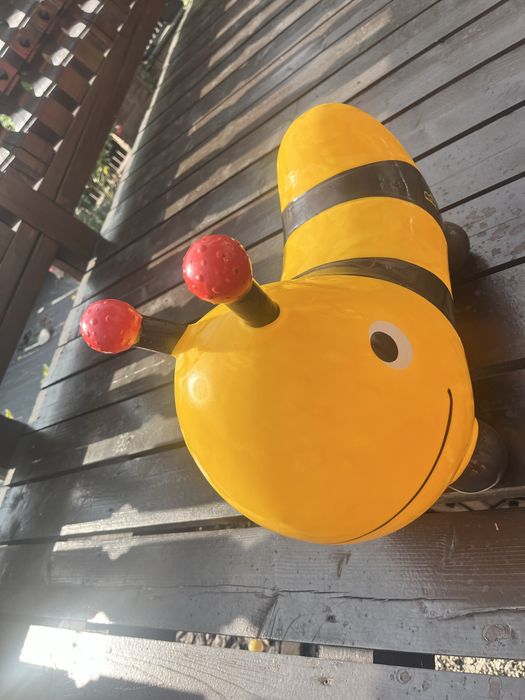 Skoczek Pszczółka Bouncy Boing Bizzi B. Toys