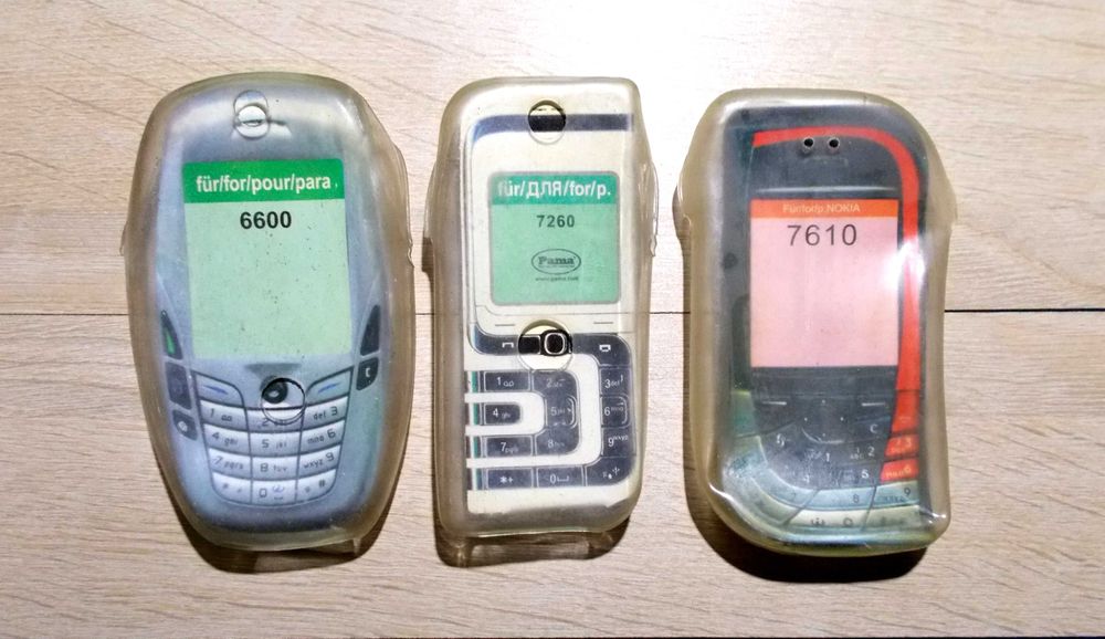 Силиконовый чехол на кнопочный Нокиа 5210 и подходит к другим моделям