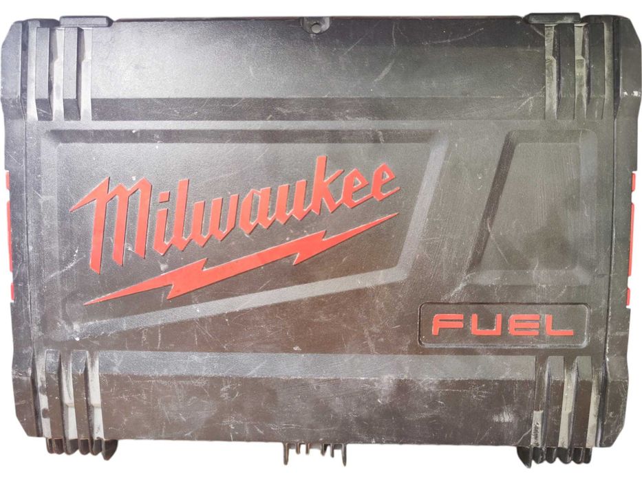 Narzędzie wielofunkcyjne Milwaukee M18 FMT  2x aku 5Ah + ład + walizka