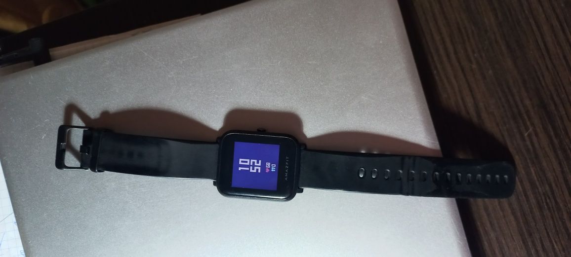 Смарт-годинник Amazfit Bip Black