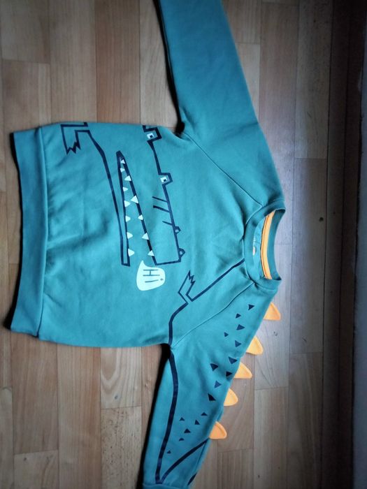 Теплая кофта на мальчика 4-5лет свитшот спортивная кофта