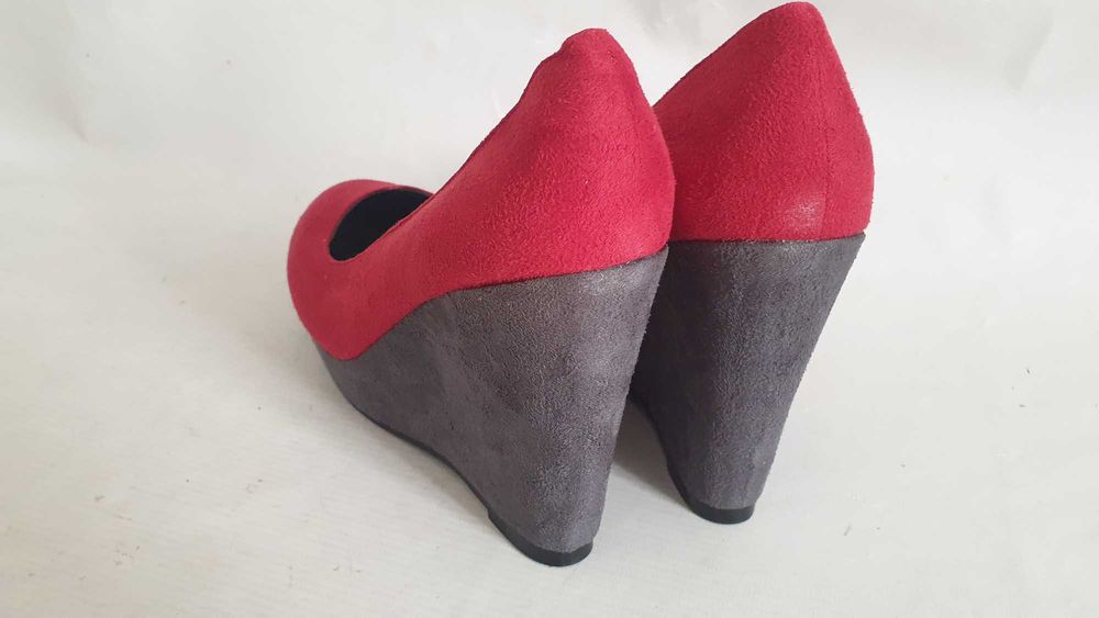 CLAUDIA GHIZZANI czółenka na koturnie rozmiar 41