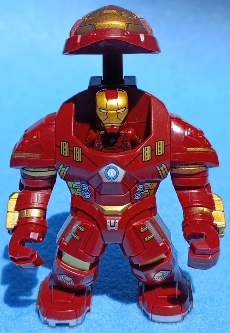 Hulkbuster e Iron Man (Marvel)