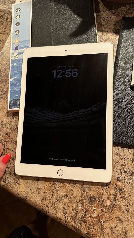 Tablet iPad Apple PRO 128gb - TOUCH ID - PROCREATE