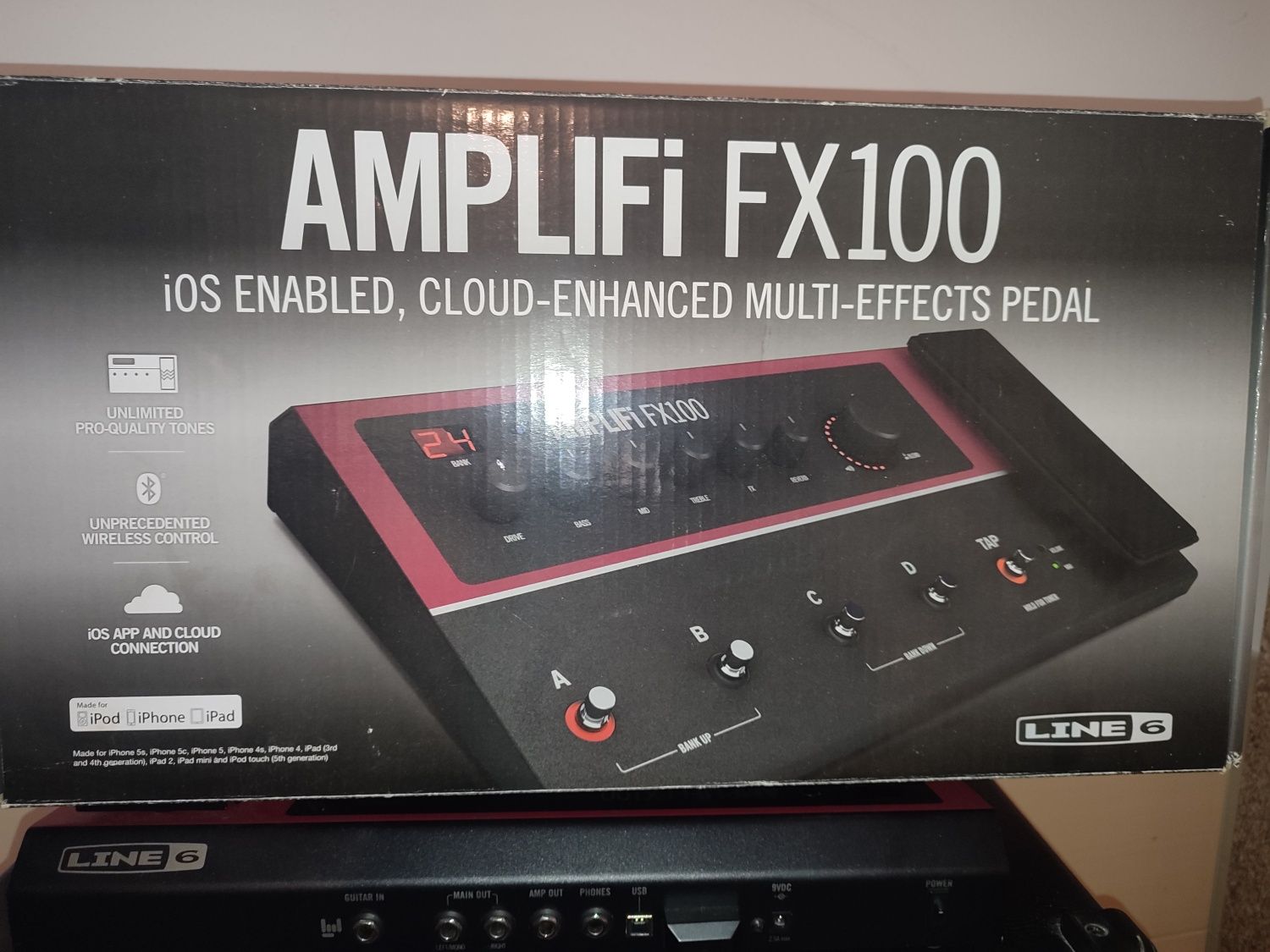 Pedaleira line 6 amplify fx 100