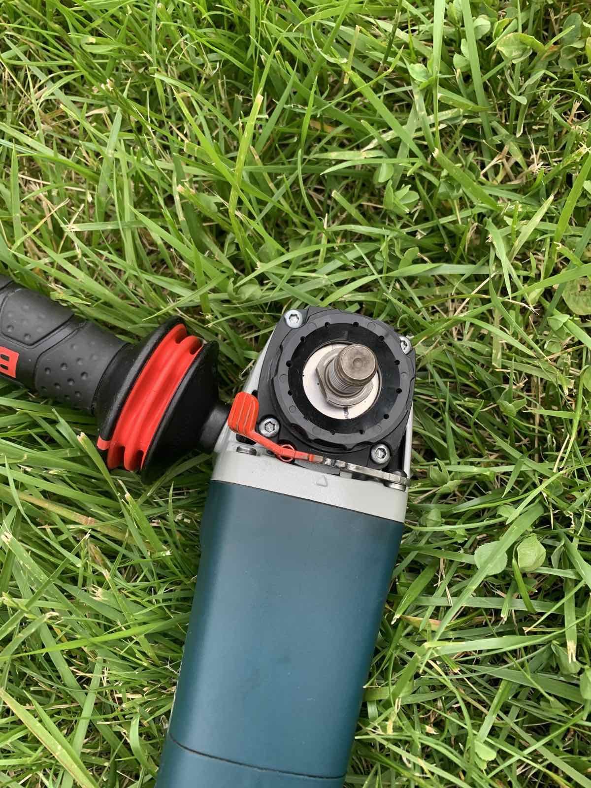 Болгарка  Bosch GWS 15-125 CITH