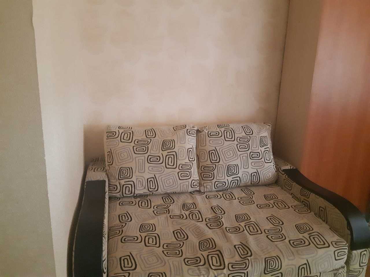 Продам диван в хорошем состоянии