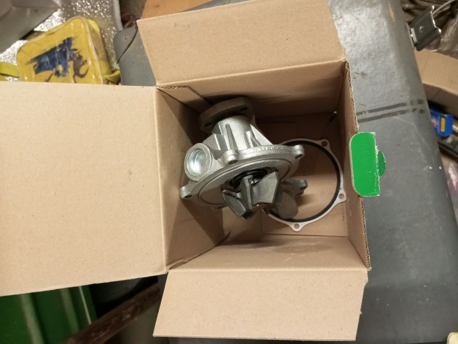 Помпа гольф 2 INA