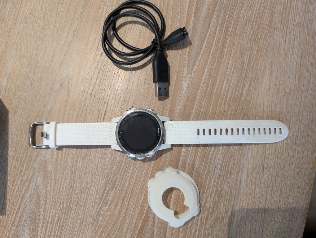 Garmin Fenix 5s Multisport zegar