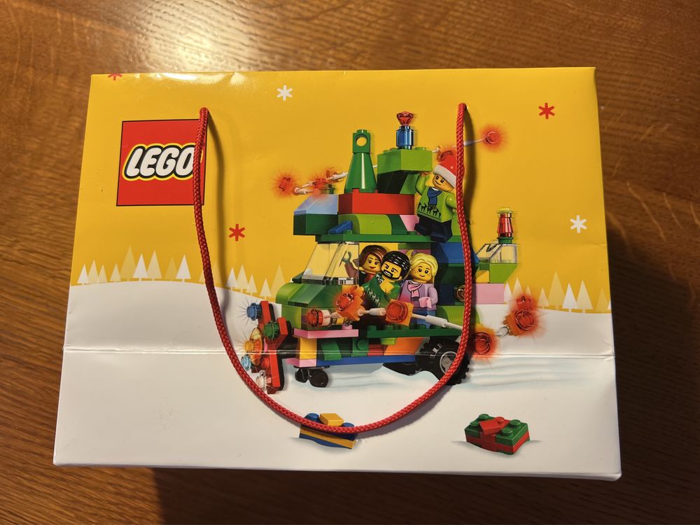 Lego Зимние белые медведи 40571