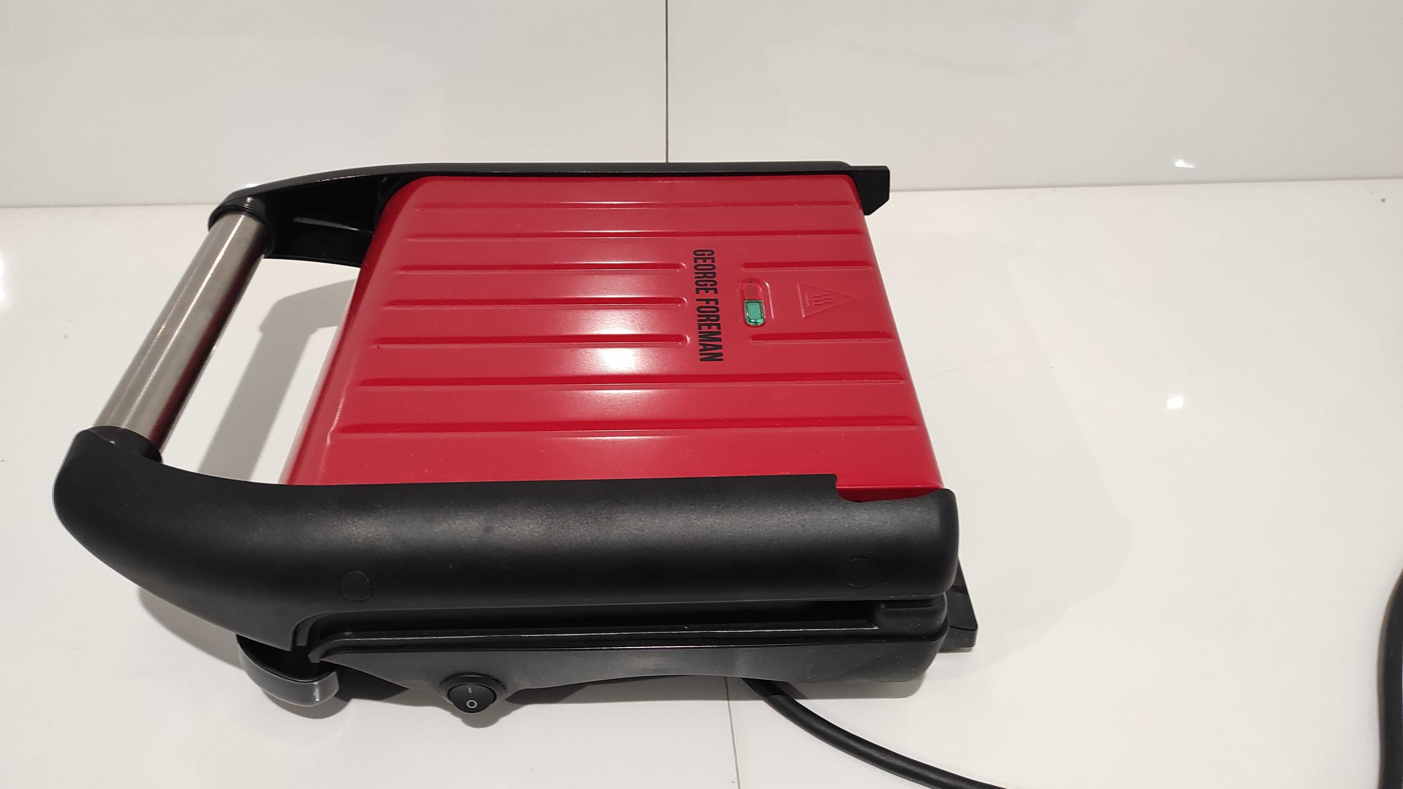 Kontaktowy grill elektryczny George Foreman 25030/56 czerwony 1200 W