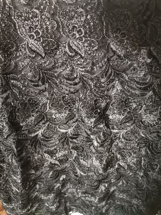 Czarny koronkowy żakiet