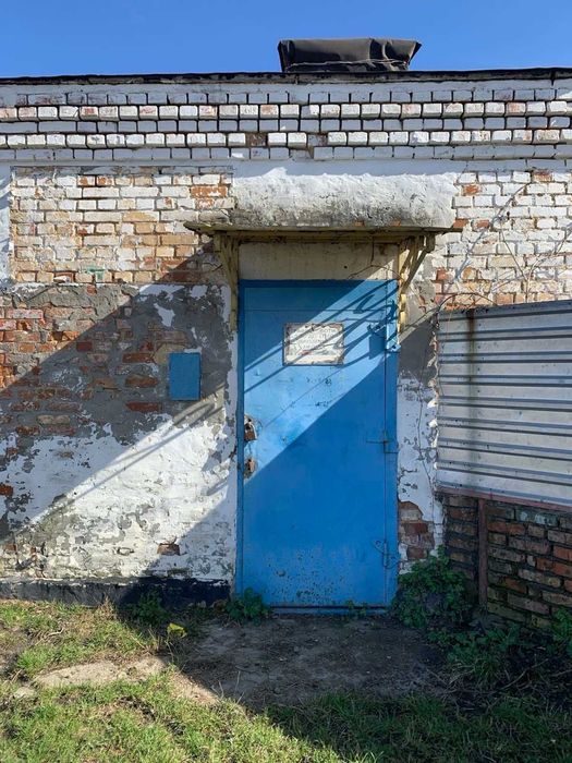 Продаж нежитлової будівлі (в пром зоні м. Умань)