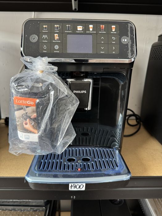 Powystawowy. Ekspres PHILIPS EP5500 LatteGo. Gwarancja. Dostawa.