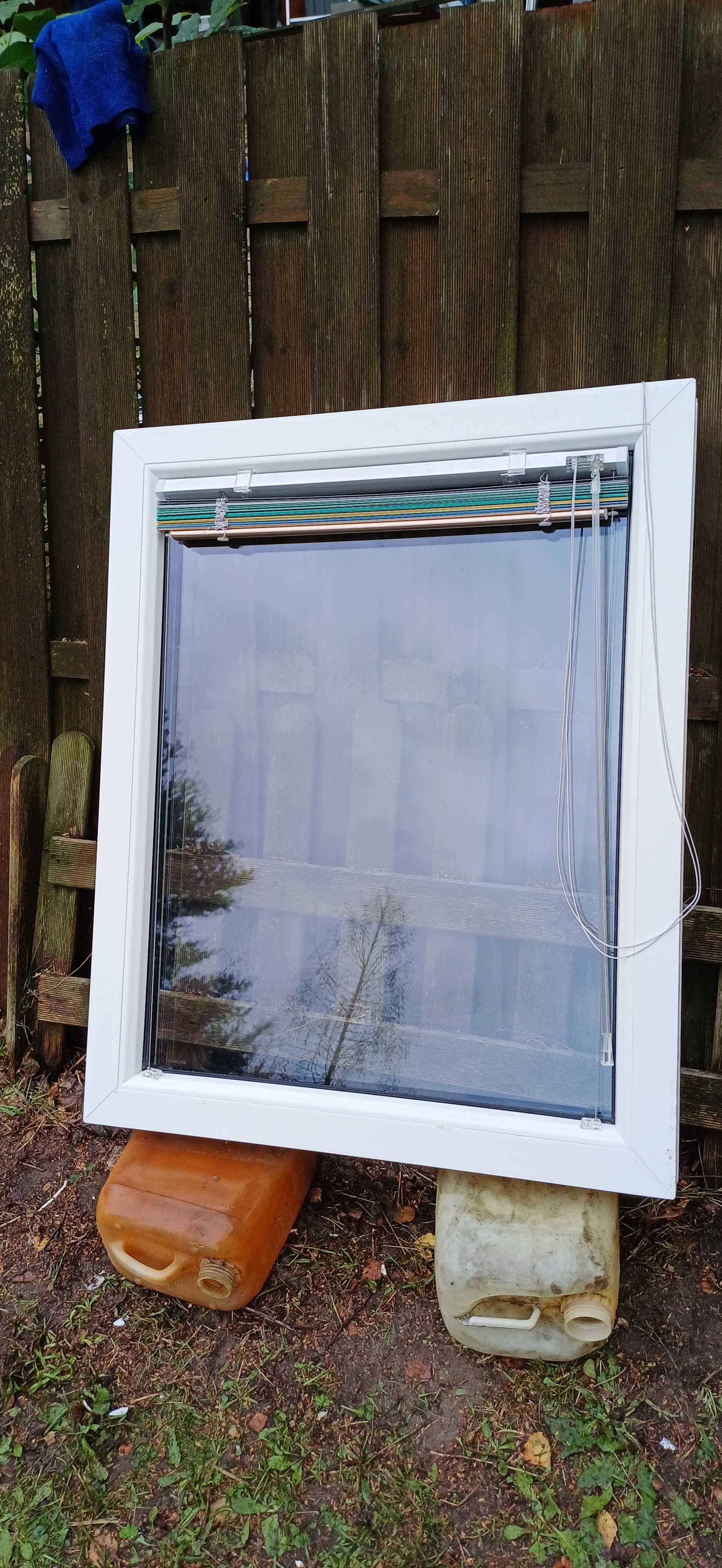 okno pcv 70x86 FIX nieotwieralne powystawowe  żaluzja gratis !!