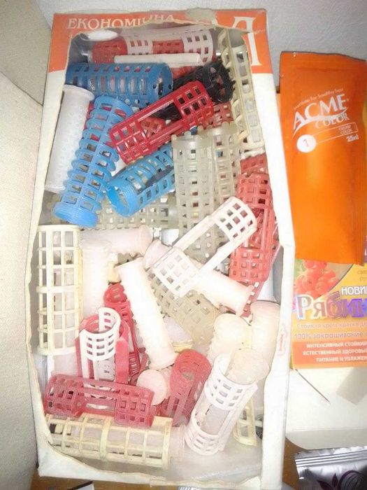 Термобігуді малі, фарба для волосся протермінована (для експериментів)