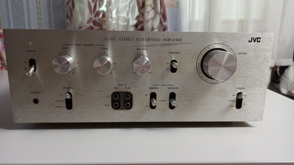 підсилювач JVC JA-S 11 Integrated amplifier 4 Oм: 2x 50Вт Made Japan