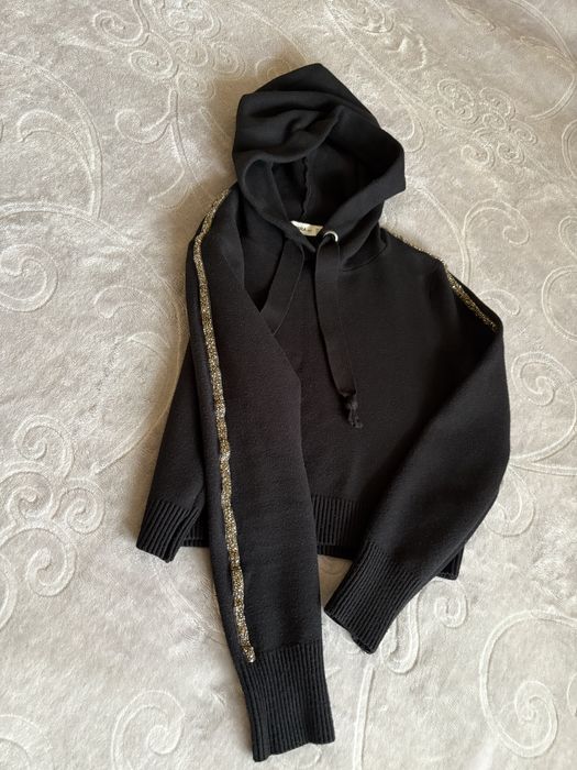 Стильний светр Zara