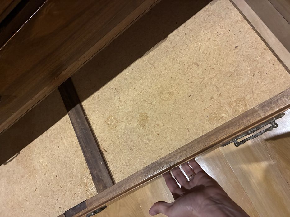 Comoda com 4 gaveta vintage