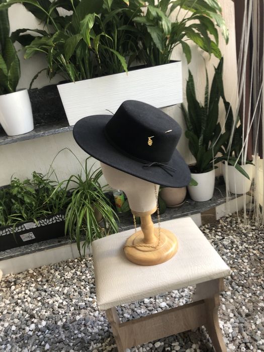 Капелюх  з натурального фетру в асортименті