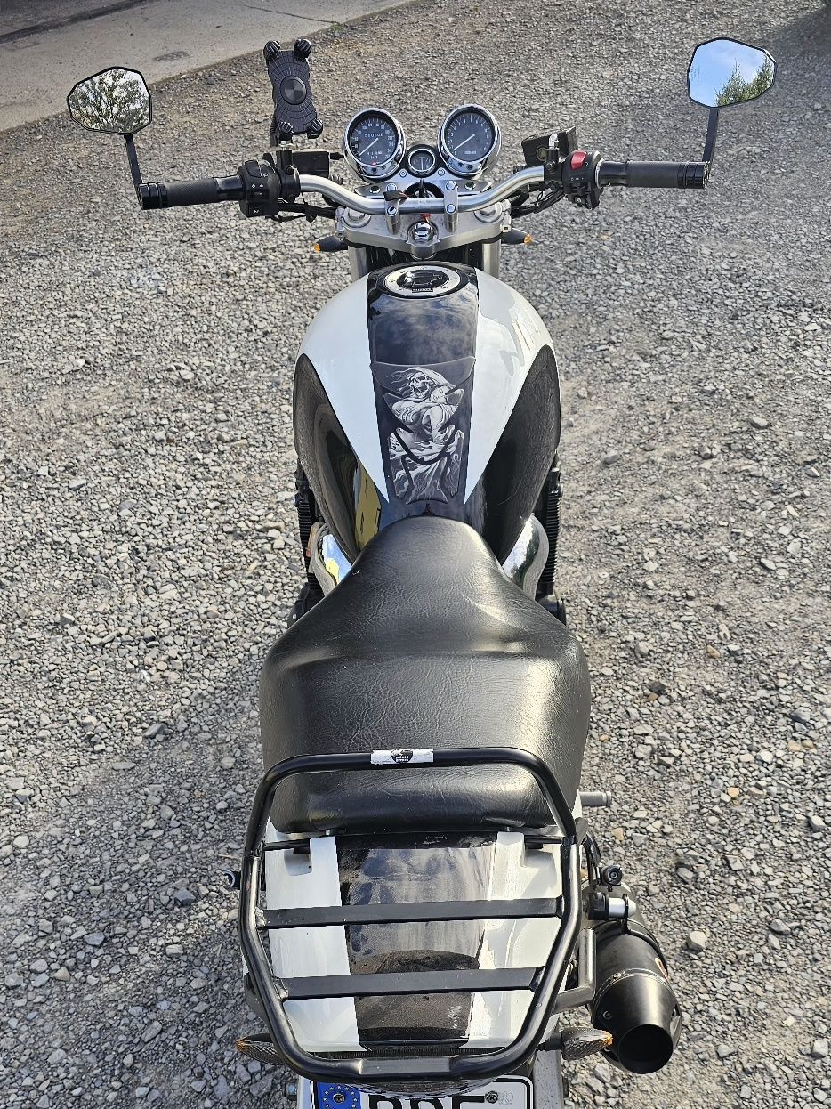 Suzuki gsx inazuma 1200 bandit