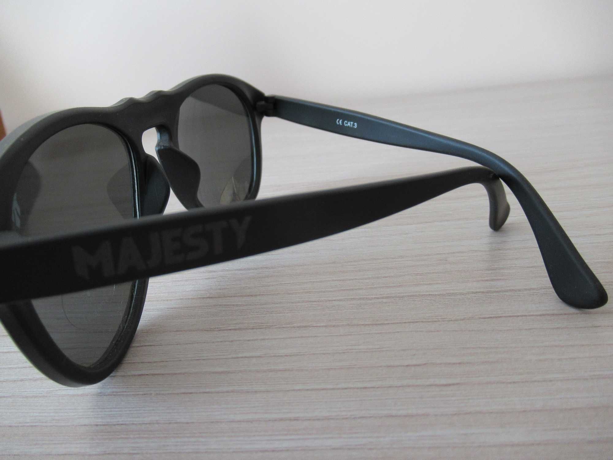 Okulary przeciwsłoneczne Majesty Crux czarne