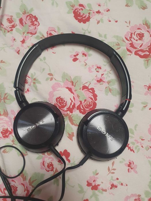 навушники SONY MDR-ZX100 Black.