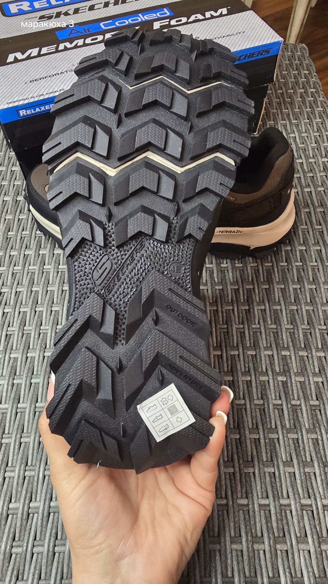 Кросівки Skechers 41.5 ,на широку ногу