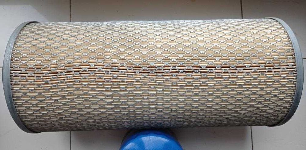 Фільтр повітряний воздушный LX275