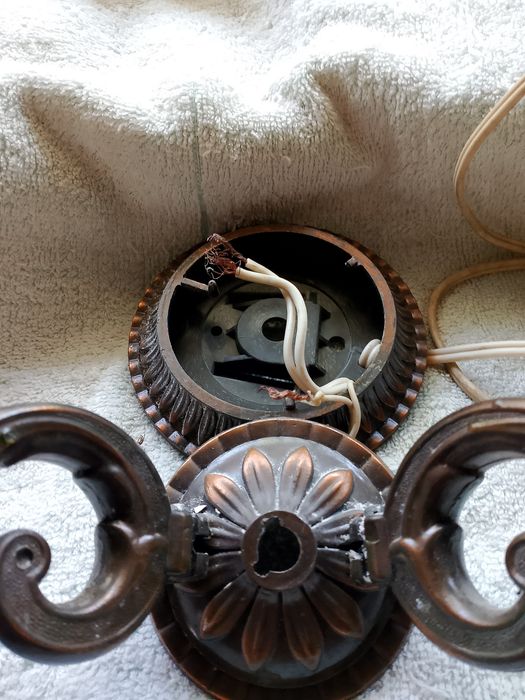 Старинный настенный светильник бра