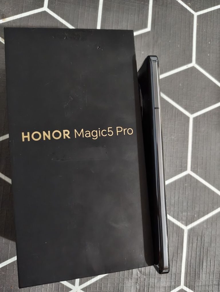 Honor Magic 5 Pro