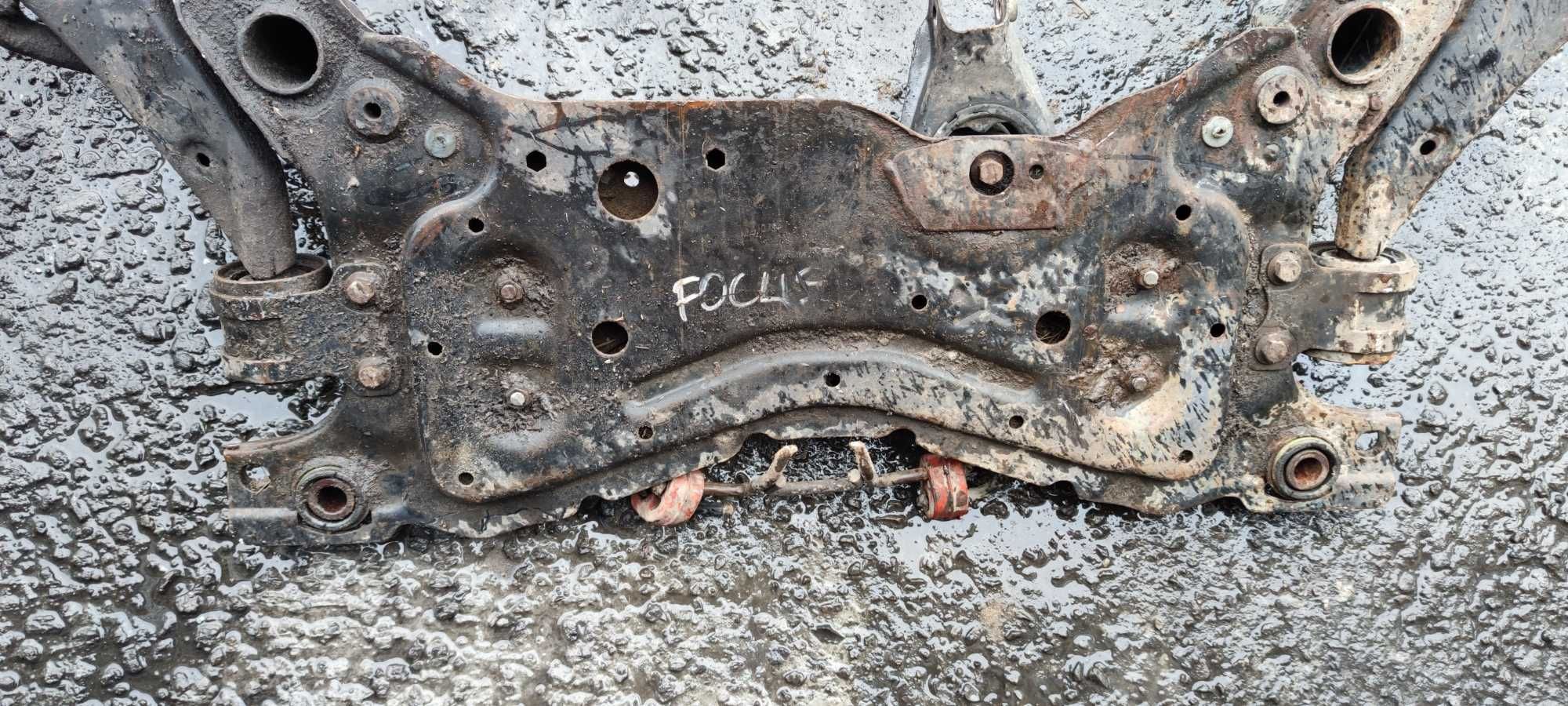 Ford Focus C-Max Sanki Przednie Trawers Wózek Kołyska
