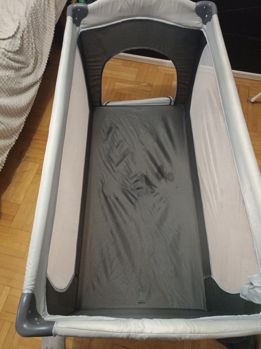 HAUCK Łóżeczko turystyczne Sleep'n Play 2 poziomy