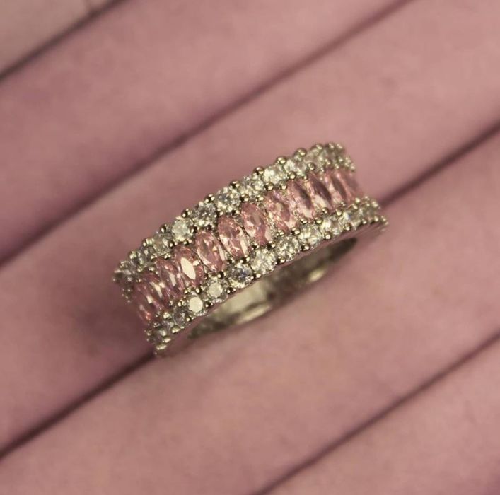 Шикарное кольцо 15, 16, 17 размер дорожка фианитов белые, розовые