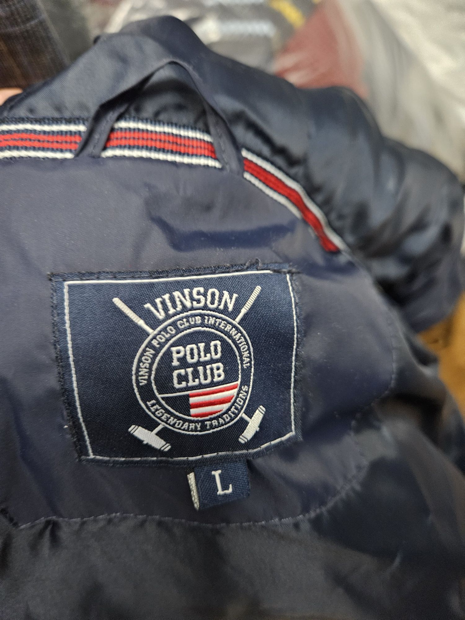 Kurtka marki Vinson Polo Club.