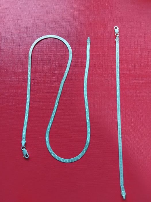 Srebrny naszyjnik i bransoletka