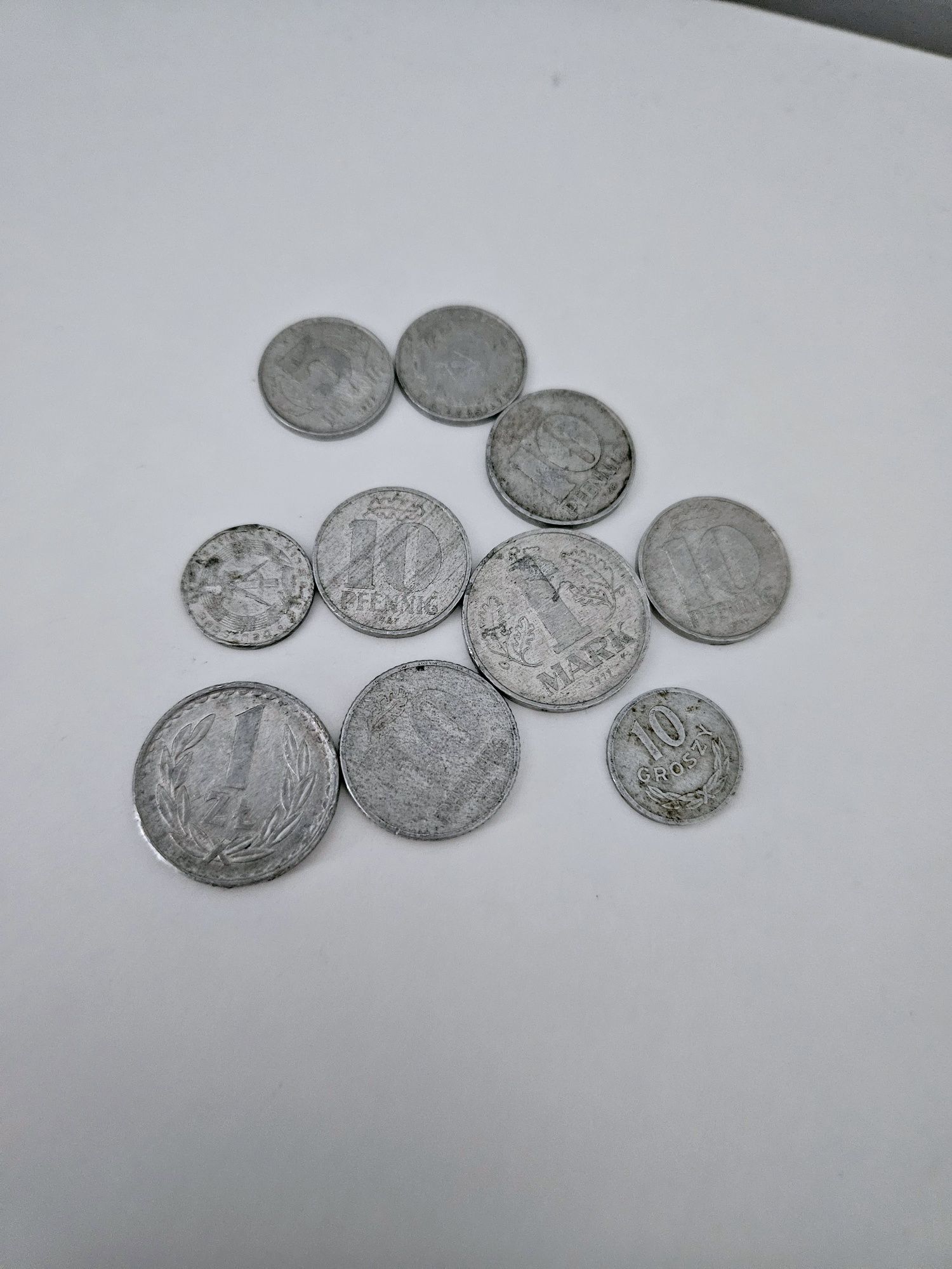 Różne monety stare monety