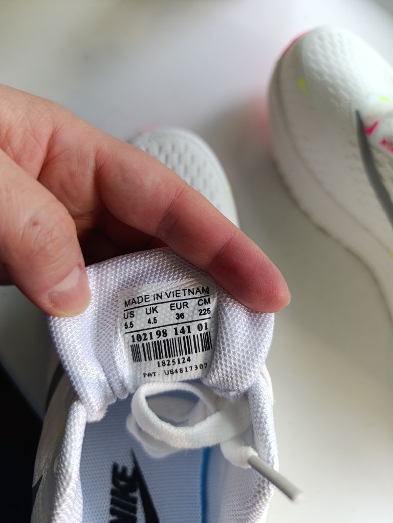 Кросівки Nike р.36