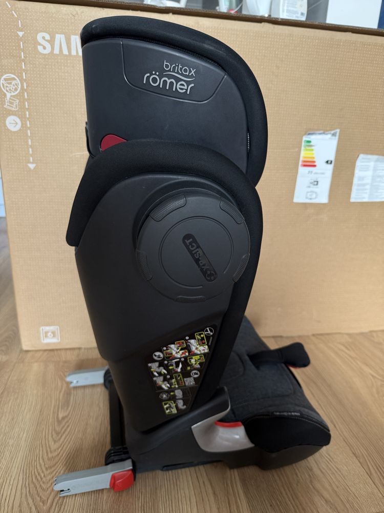 Fotelik samochodowy Britax Romer KIDFIX II XP SICT 15-36 kg