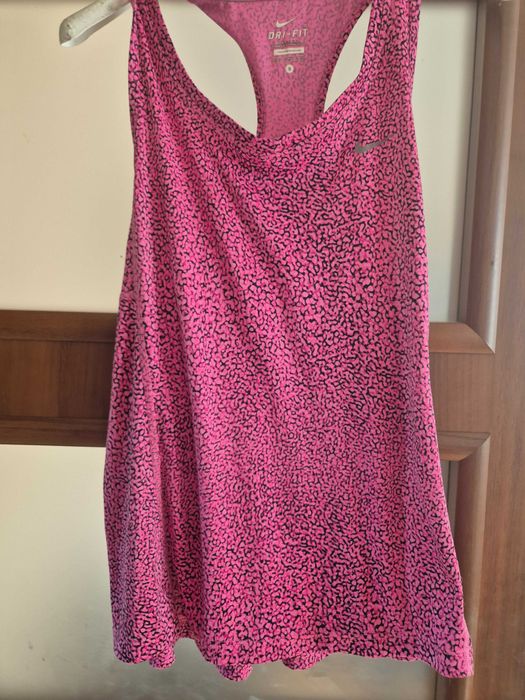 Bokserka nike dry fit..na trenig w silowni lub bieganie po lesie