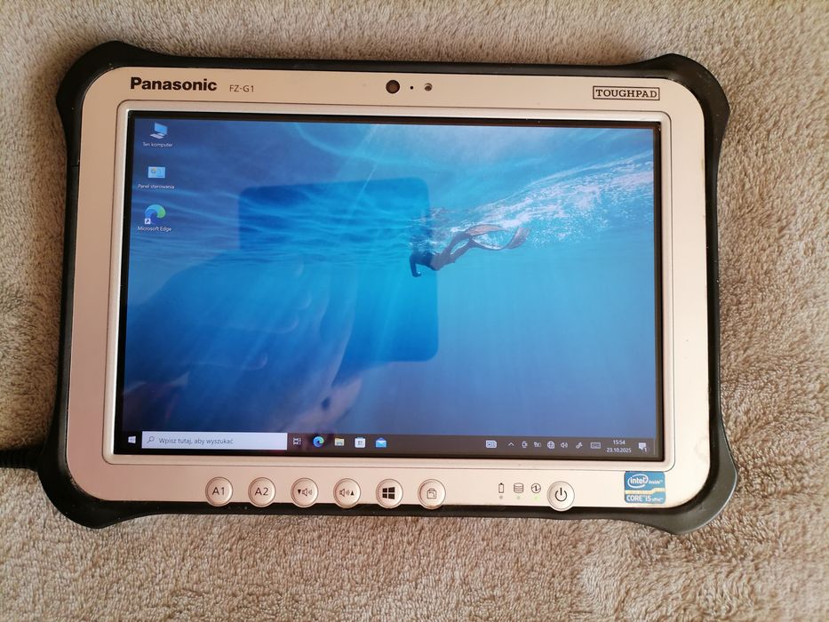Pancerny tablet panasonic FZ-G1
i5 5 GEN 256GB SSD 
LTE UCHWYT +RYSIK