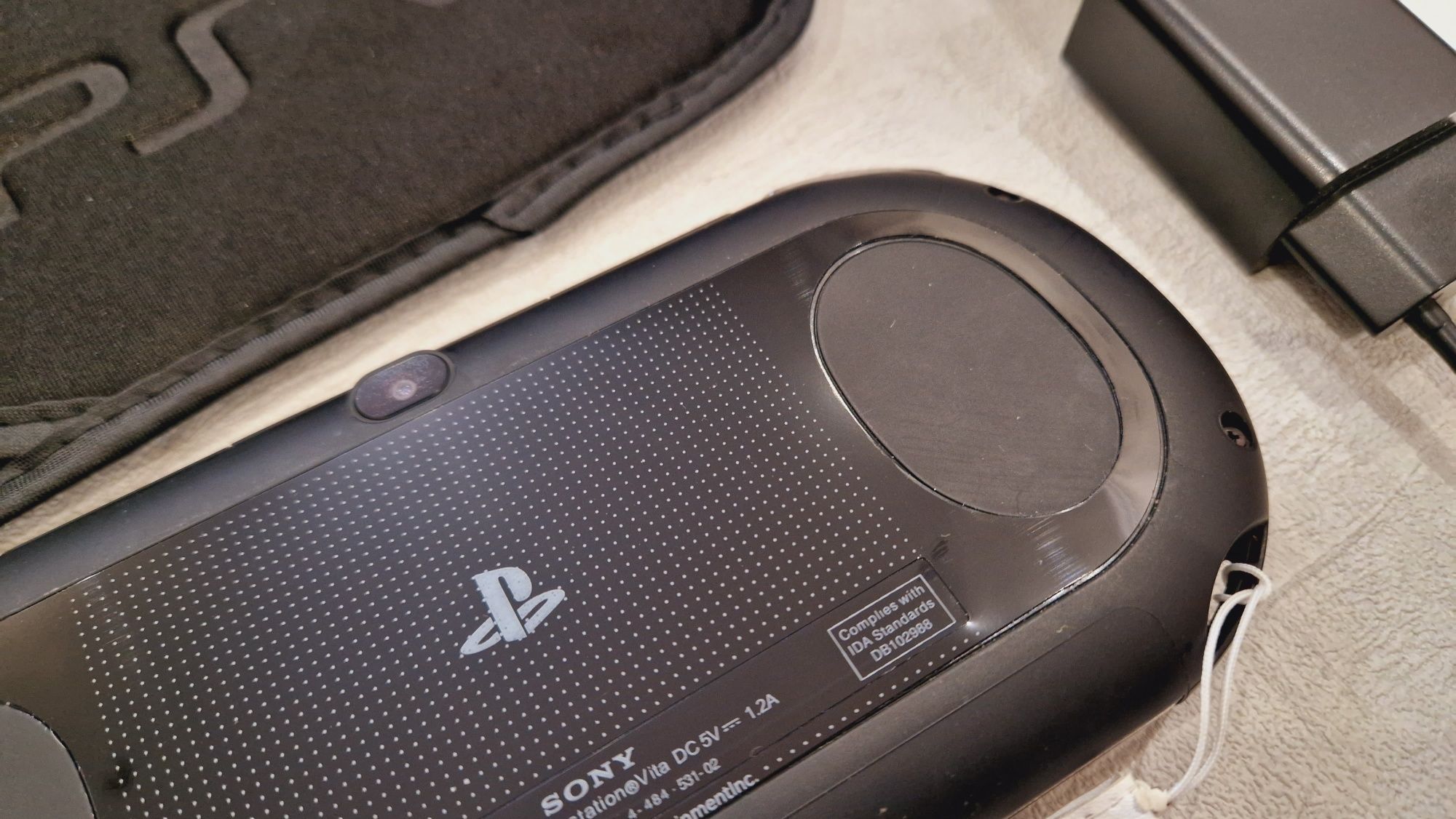 Sony PS Vita Slim 64гиг с играми 65шт